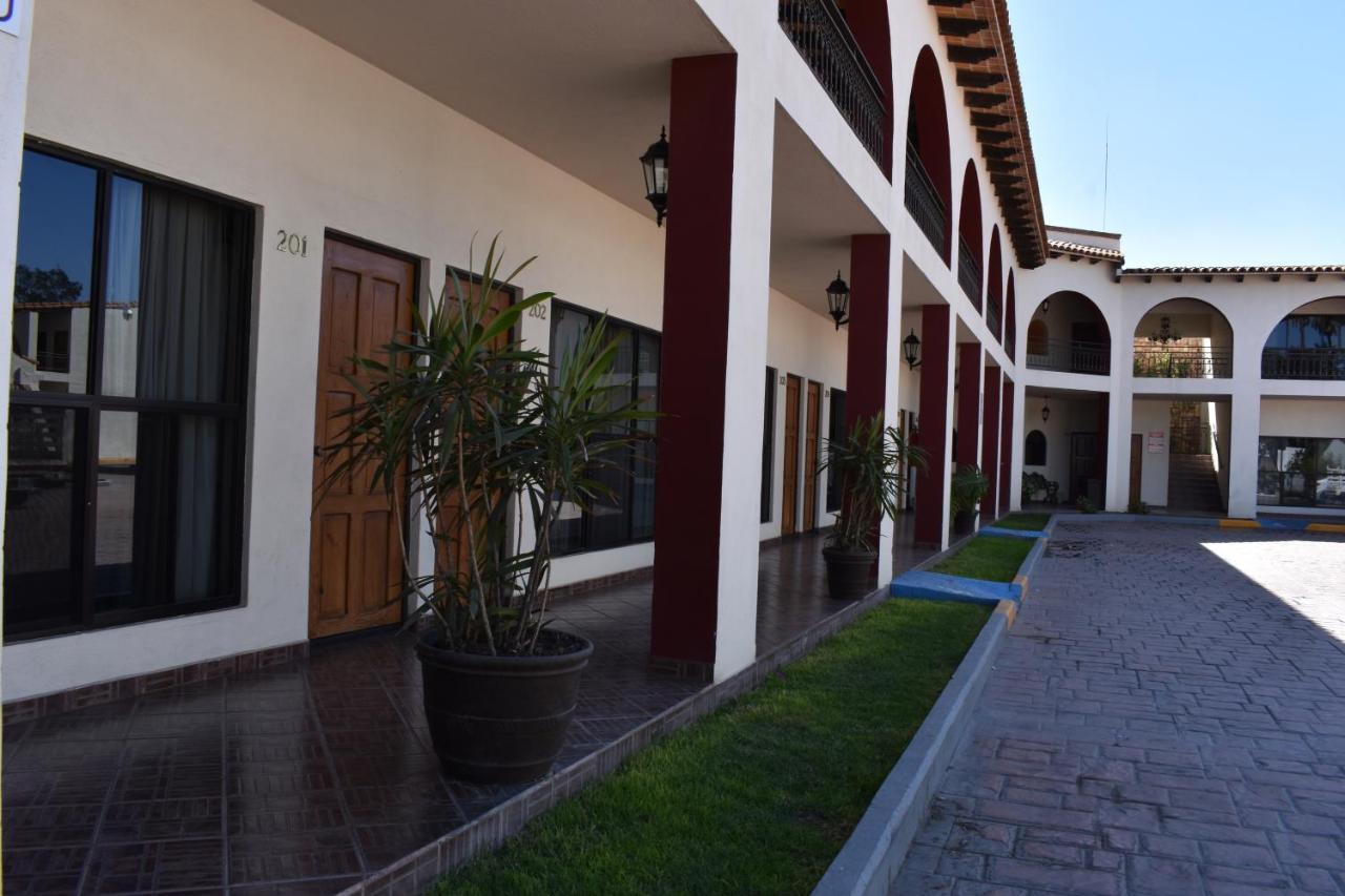 Hotel Sand'S San Luis サン・ルイス・ポトシ エクステリア 写真